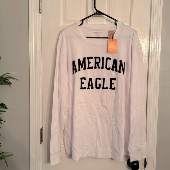 American Eagle Outfitters Other - American Eagle long sleeve white Tshirt NET XL